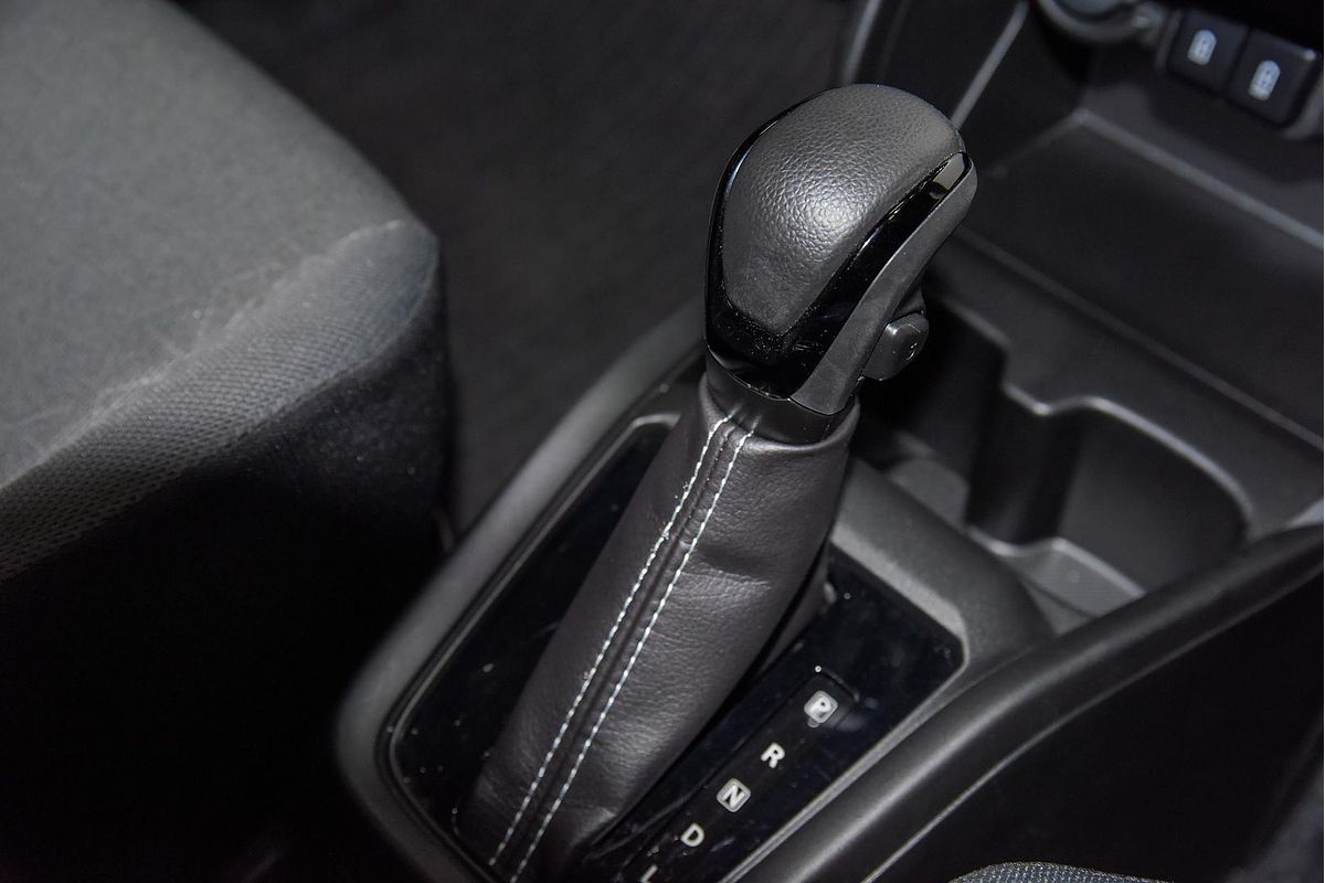 2024 Suzuki Swift Hybrid Plus UZ