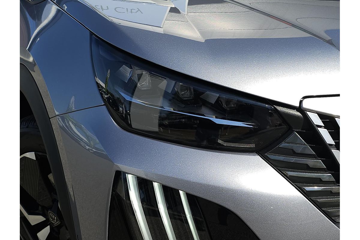 2023 Peugeot 2008 GT P24