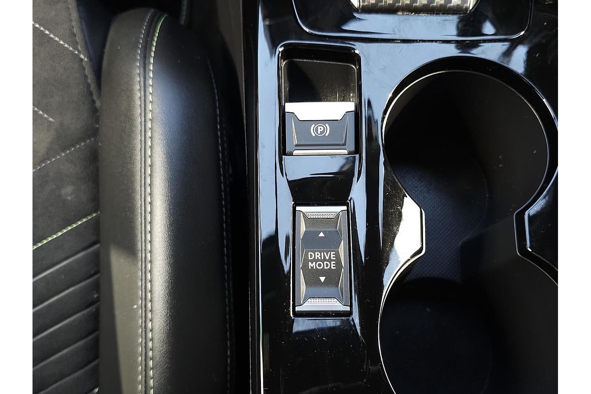 2023 Peugeot 2008 GT P24