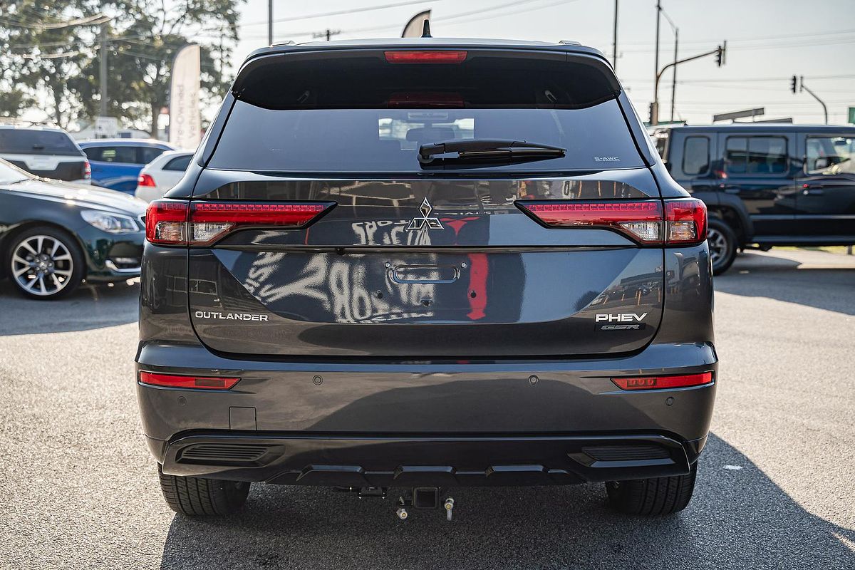 2024 Mitsubishi Outlander PHEV GSR ZM