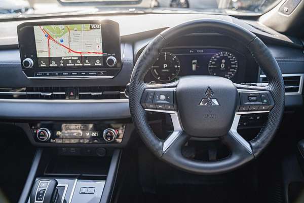 2024 Mitsubishi Outlander PHEV GSR ZM