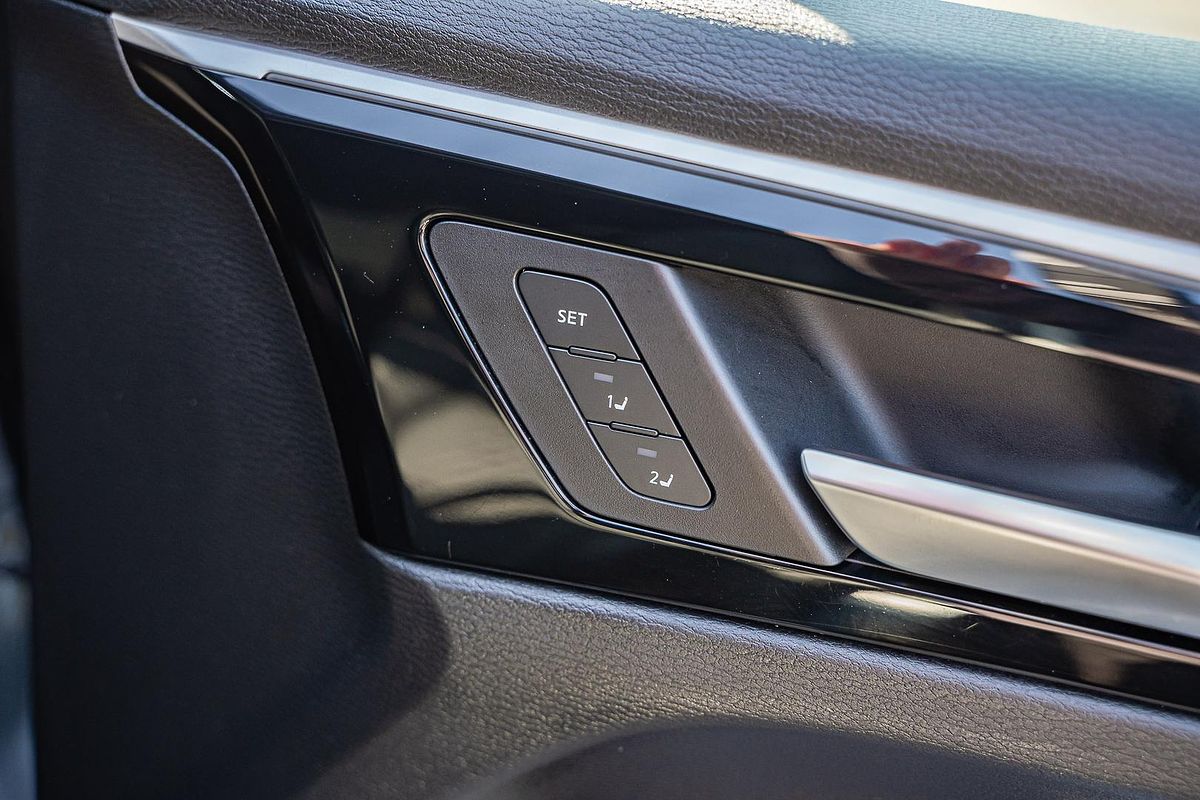 2024 Mitsubishi Outlander PHEV GSR ZM
