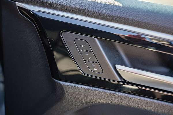 2024 Mitsubishi Outlander PHEV GSR ZM
