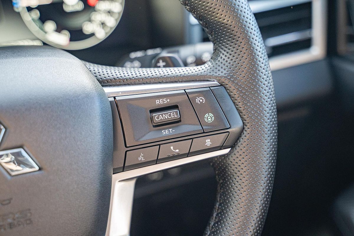 2024 Mitsubishi Outlander PHEV GSR ZM