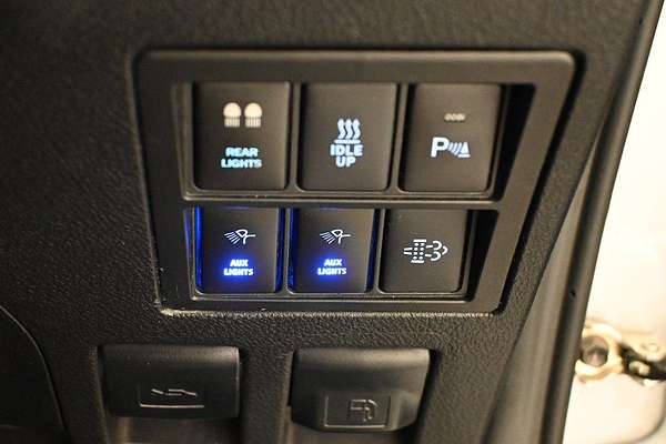 2020 Toyota Hilux SR5 GUN126R 4X4