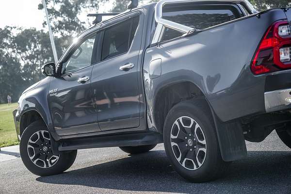 2022 Toyota Hilux 4x4