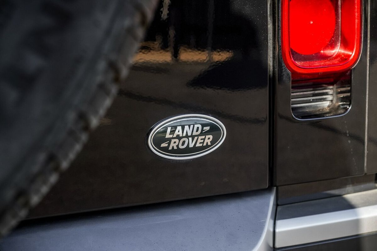 2020 Land Rover Defender 110 D240 S L663