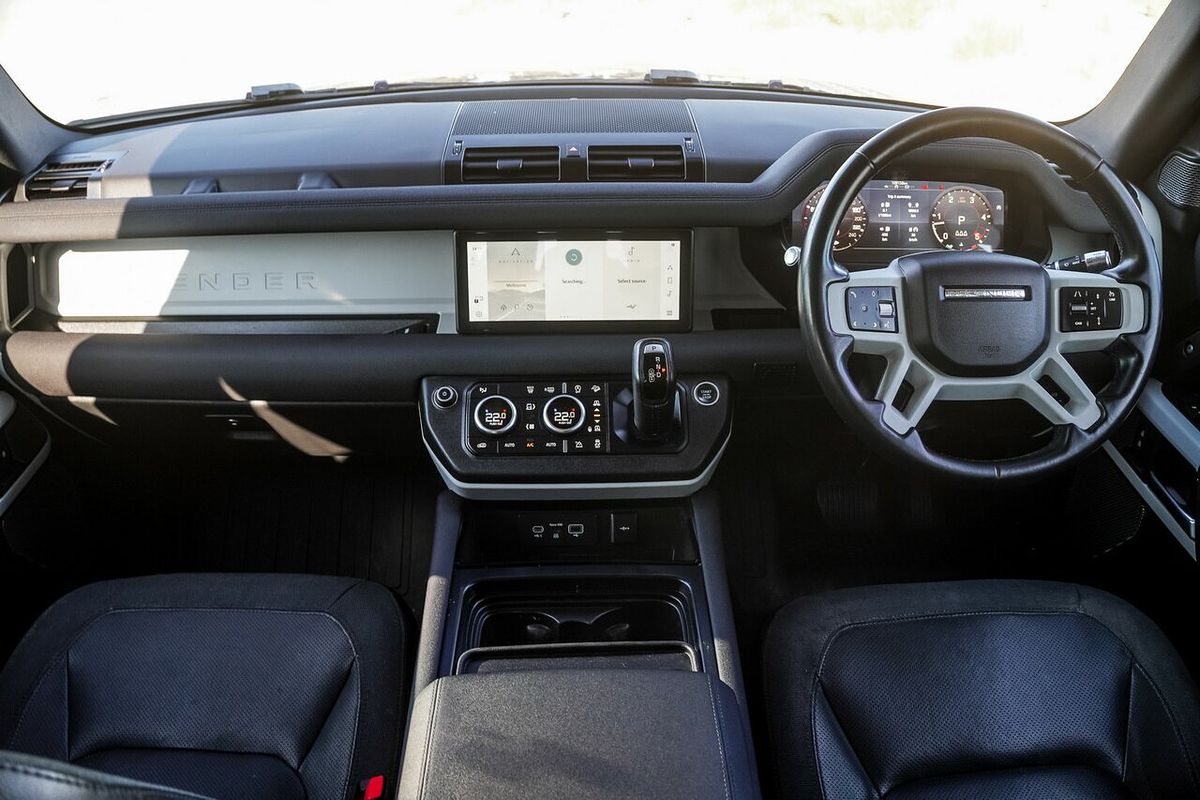 2020 Land Rover Defender 110 D240 S L663