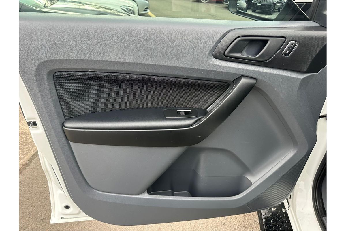 2017 Ford Everest Ambiente UA 3.2L