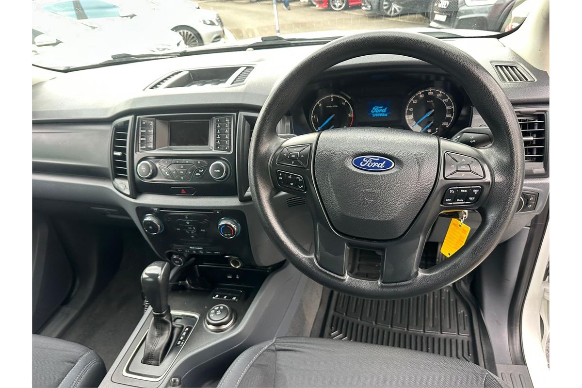 2017 Ford Everest Ambiente UA 3.2L