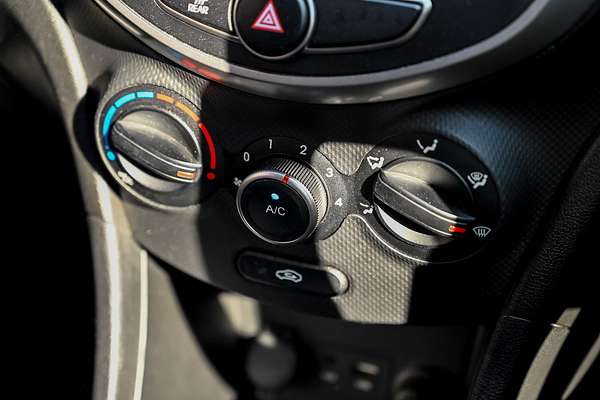 2017 Hyundai Accent Sport RB6