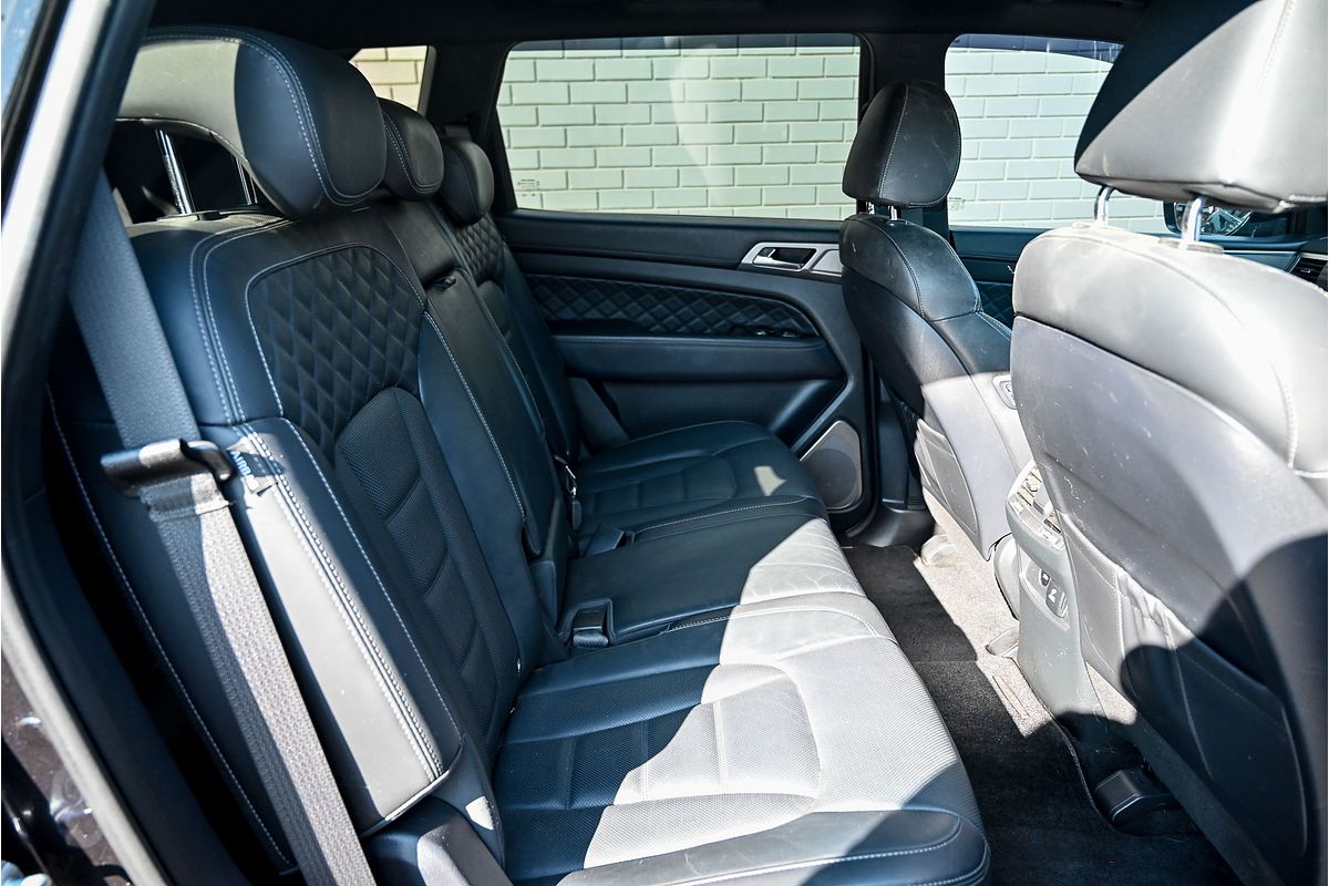 2019 SsangYong Rexton Ultimate Y400
