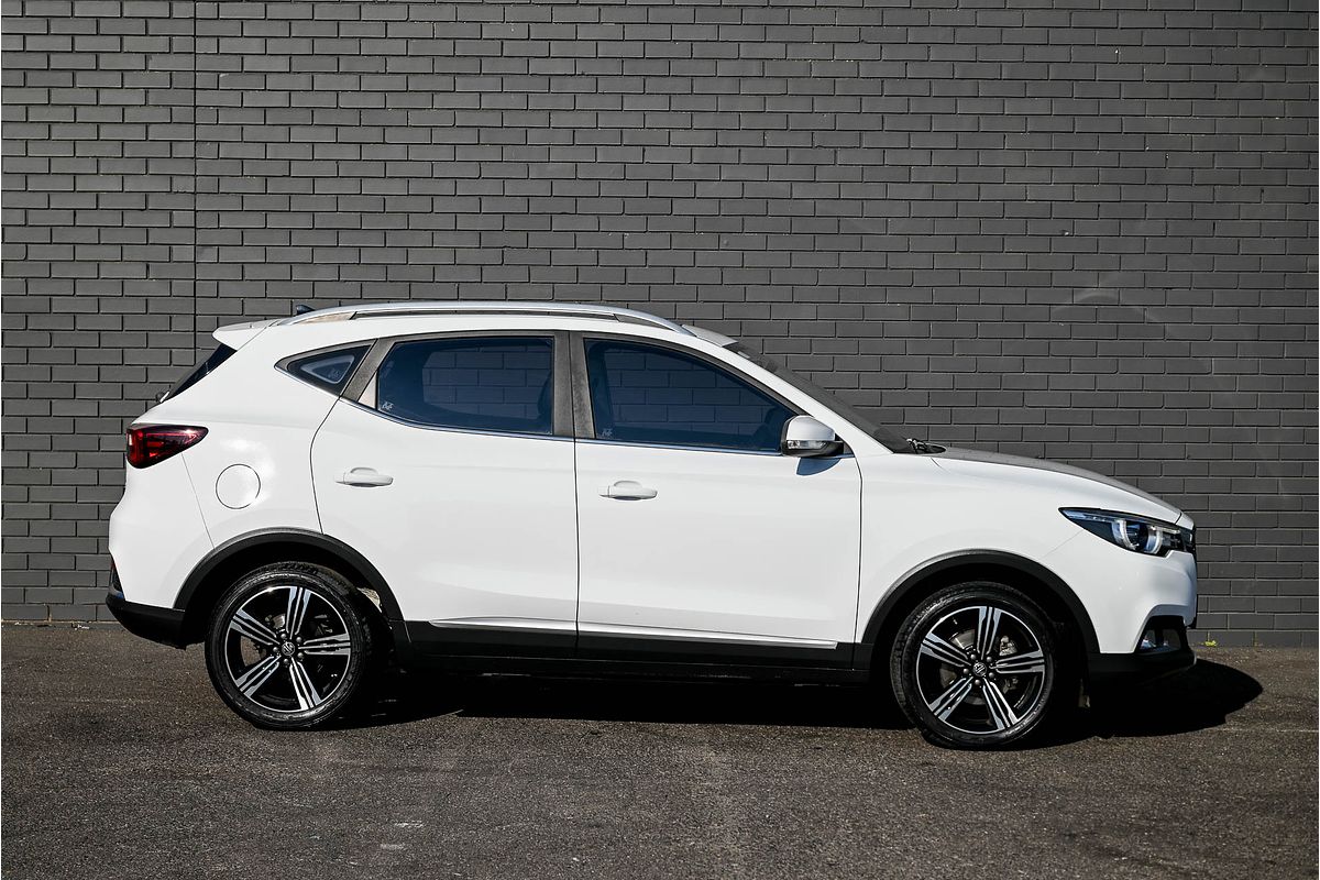 2021 MG ZS Essence AZS1