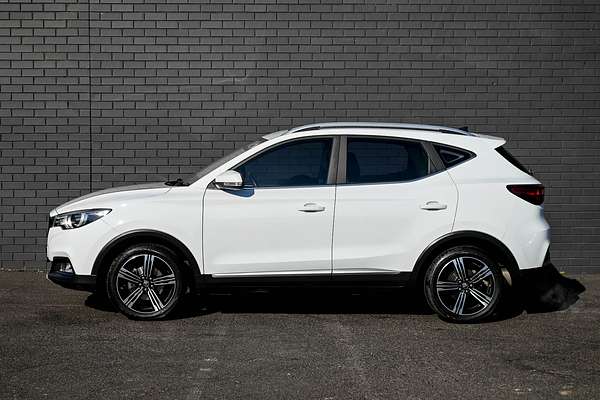 2021 MG ZS Essence AZS1
