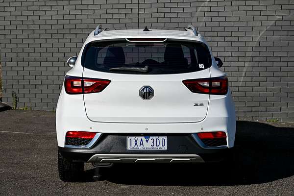 2021 MG ZS Essence AZS1
