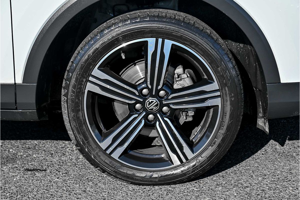 2021 MG ZS Essence AZS1