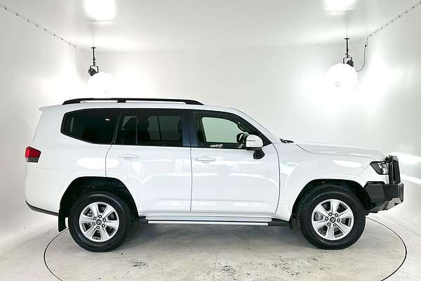 2023 Toyota Landcruiser GXL FJA300R