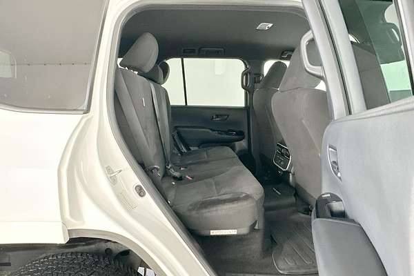 2023 Toyota Landcruiser GXL FJA300R