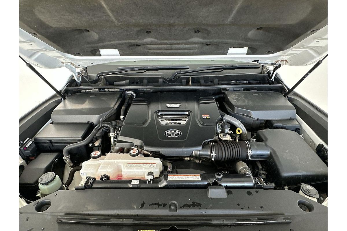 2023 Toyota Landcruiser GXL FJA300R