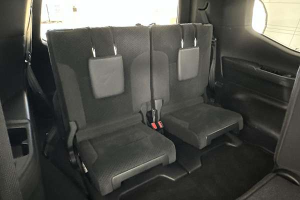 2023 Toyota Landcruiser GXL FJA300R