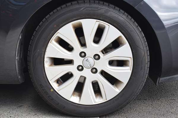 2013 Kia Rio Si UB