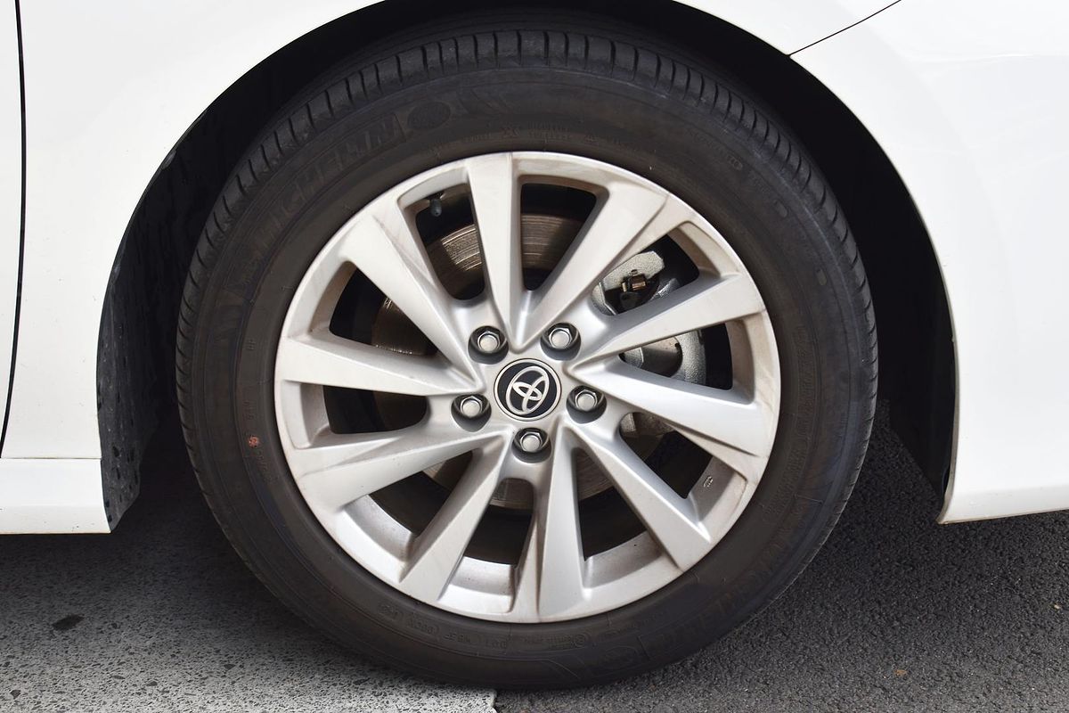 2024 Toyota Camry Ascent AXVH70R
