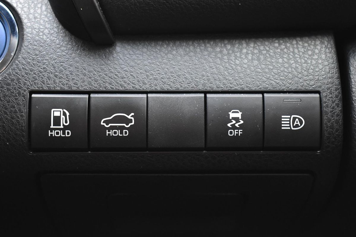 2024 Toyota Camry Ascent AXVH70R
