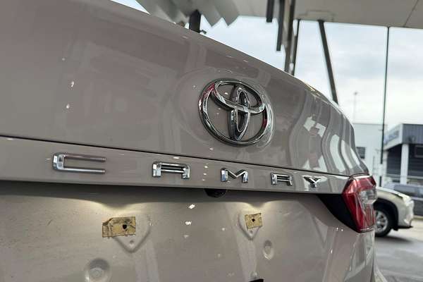 2019 Toyota Camry Ascent ASV70R