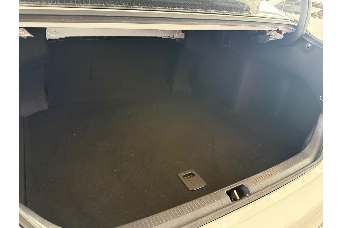 2019 Toyota Camry Ascent ASV70R