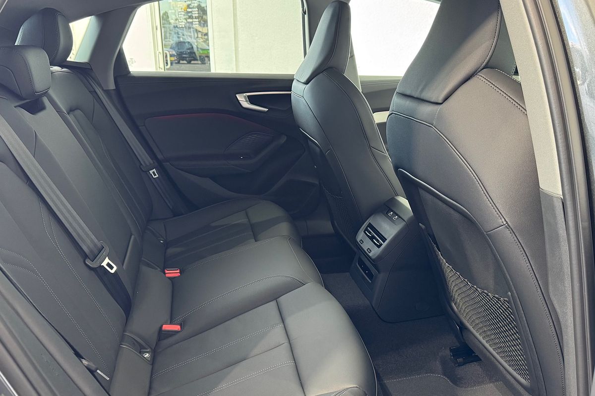 2025 Audi A5 TFSI 150kW S line B10