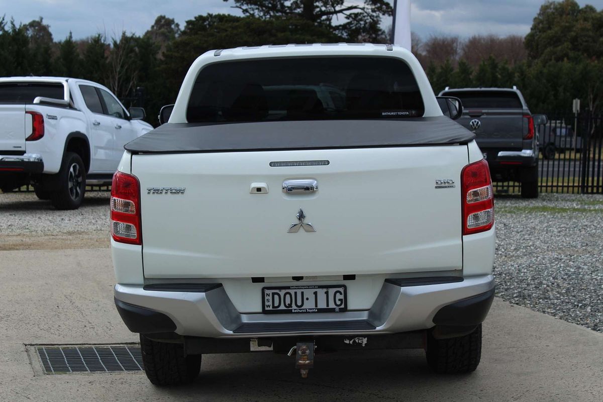 2017 Mitsubishi Triton Exceed MQ 4X4