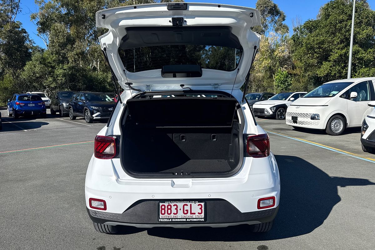 2022 Hyundai Venue Elite QX.V5