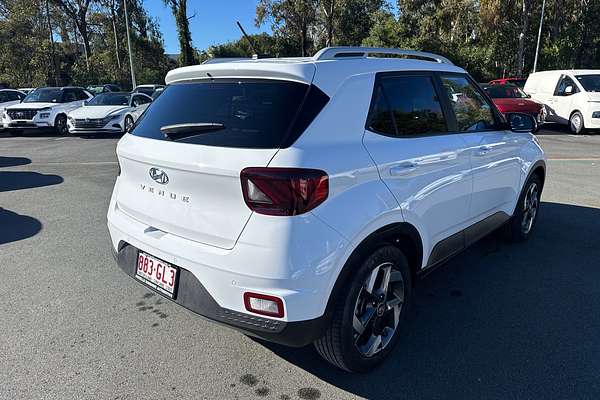 2022 Hyundai Venue Elite QX.V5