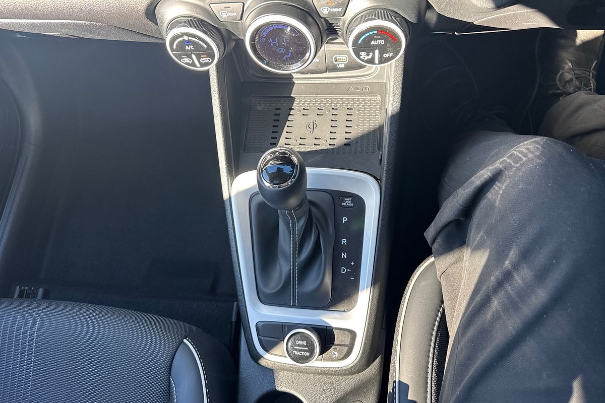 2022 Hyundai Venue Elite QX.V5