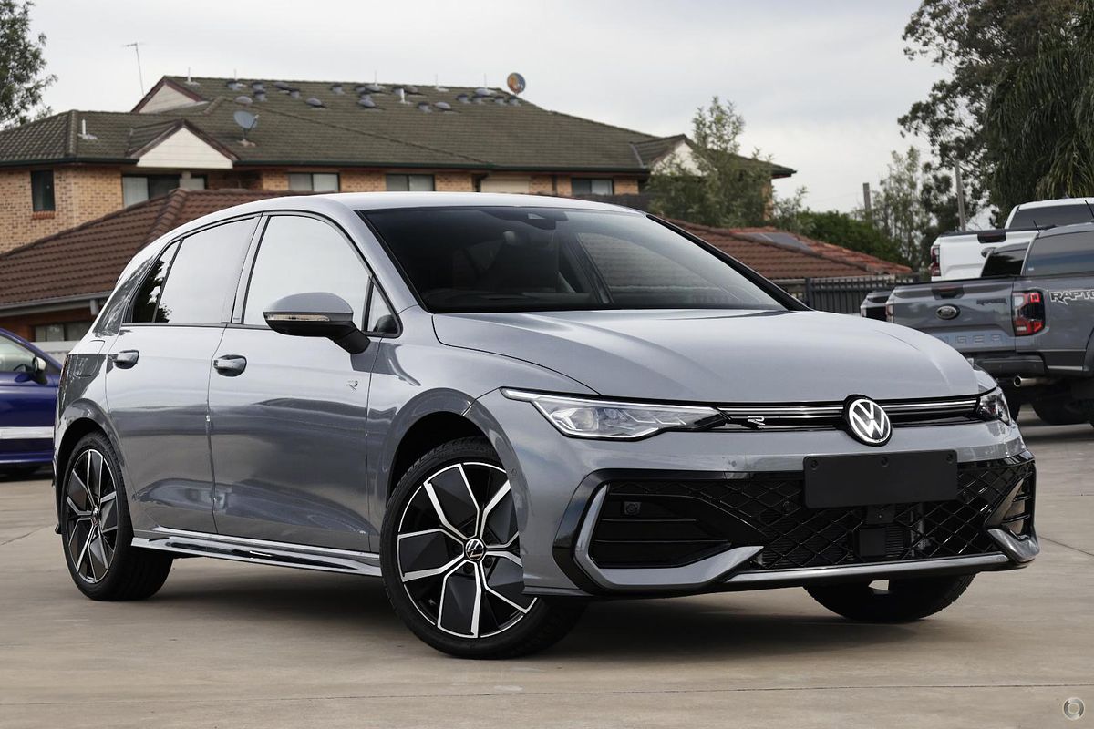 2025 Volkswagen Golf 110TSI R-Line 8.5
