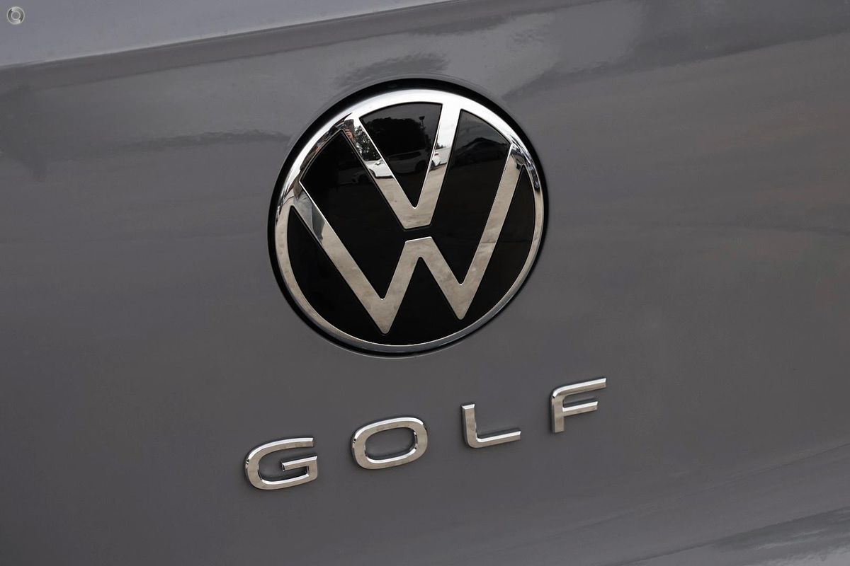 2025 Volkswagen Golf 110TSI R-Line 8.5