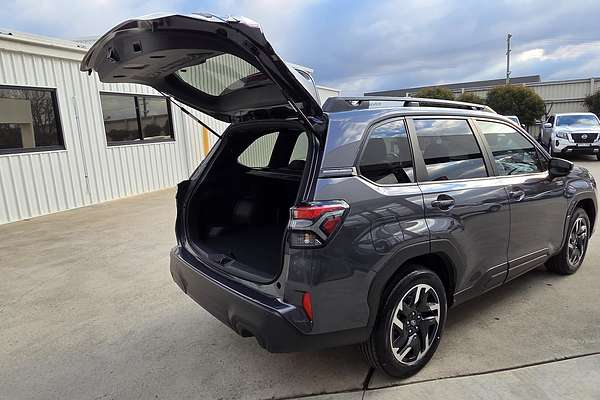 2025 Subaru Forester Hybrid S6