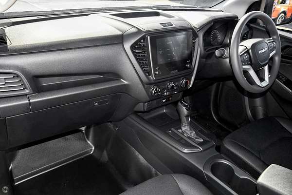 2025 Isuzu D-MAX SX High Ride Rear Wheel Drive
