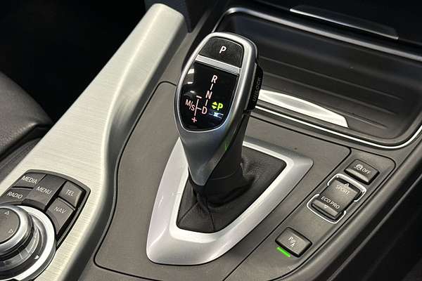 2013 BMW 3 Series 328i F30