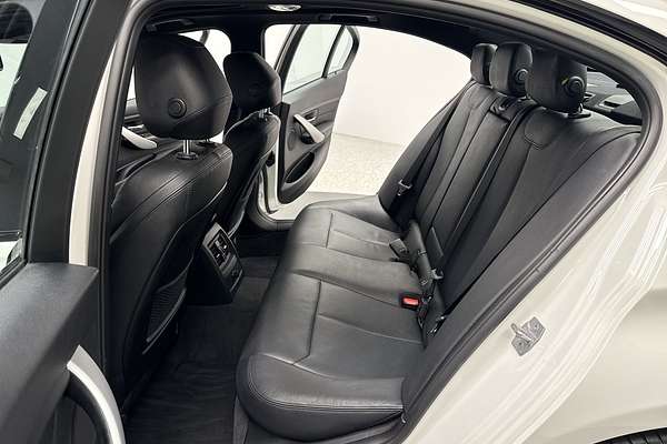 2013 BMW 3 Series 328i F30