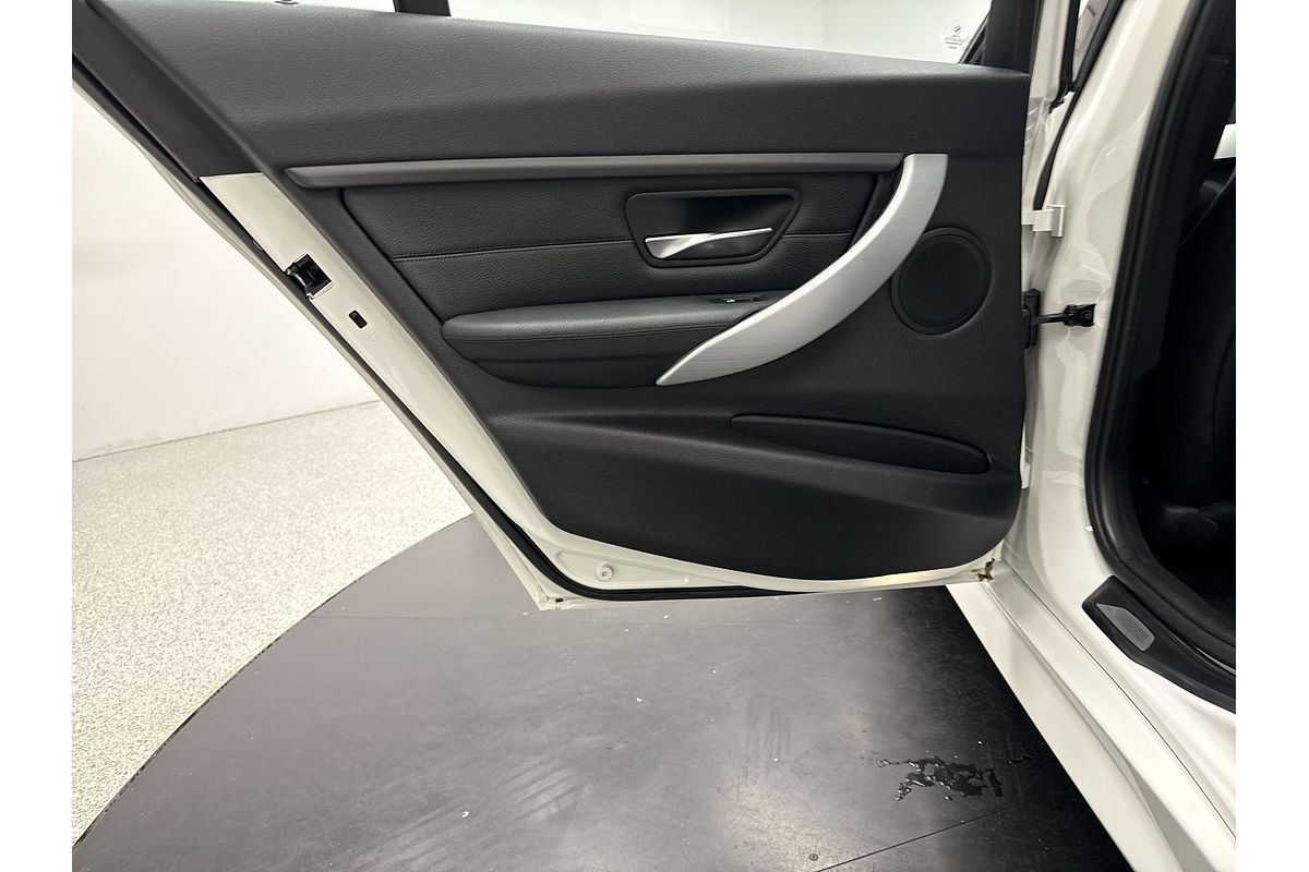 2013 BMW 3 Series 328i F30