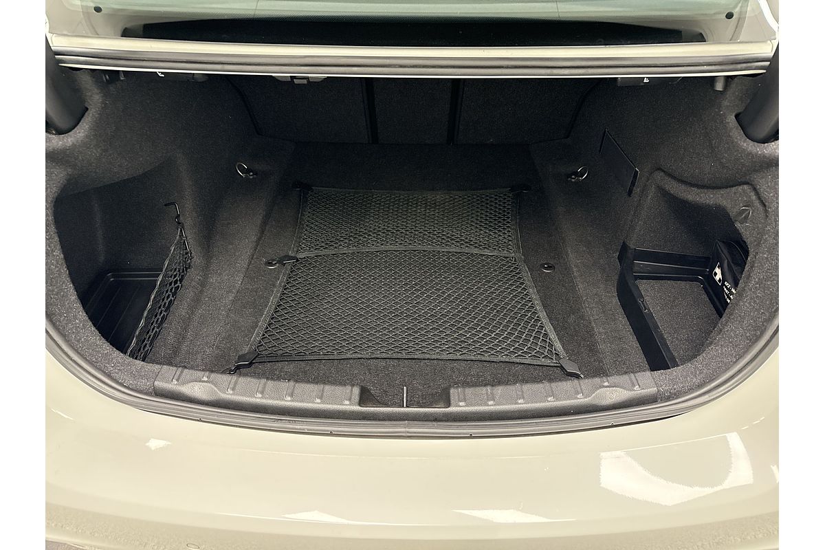 2013 BMW 3 Series 328i F30