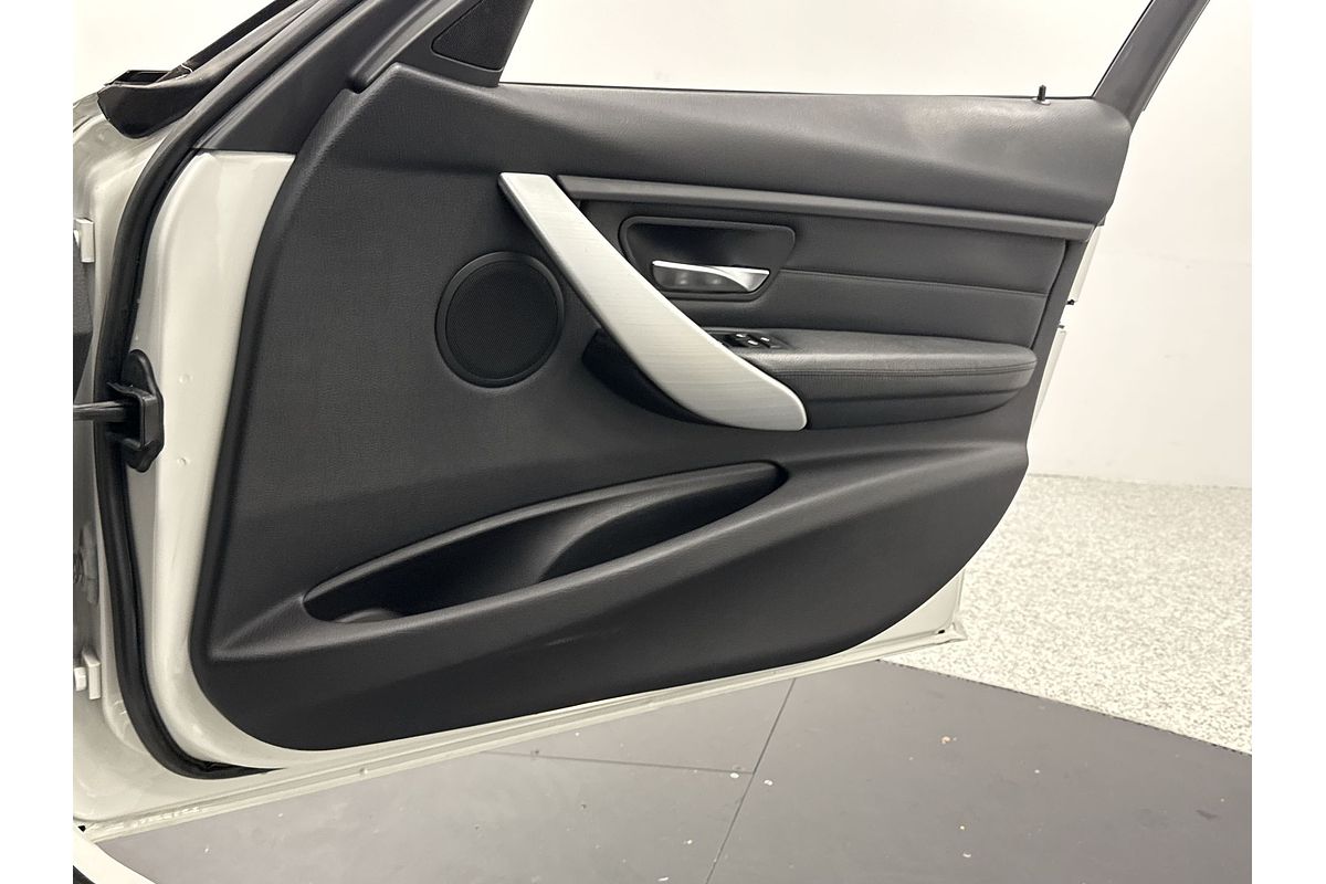 2013 BMW 3 Series 328i F30