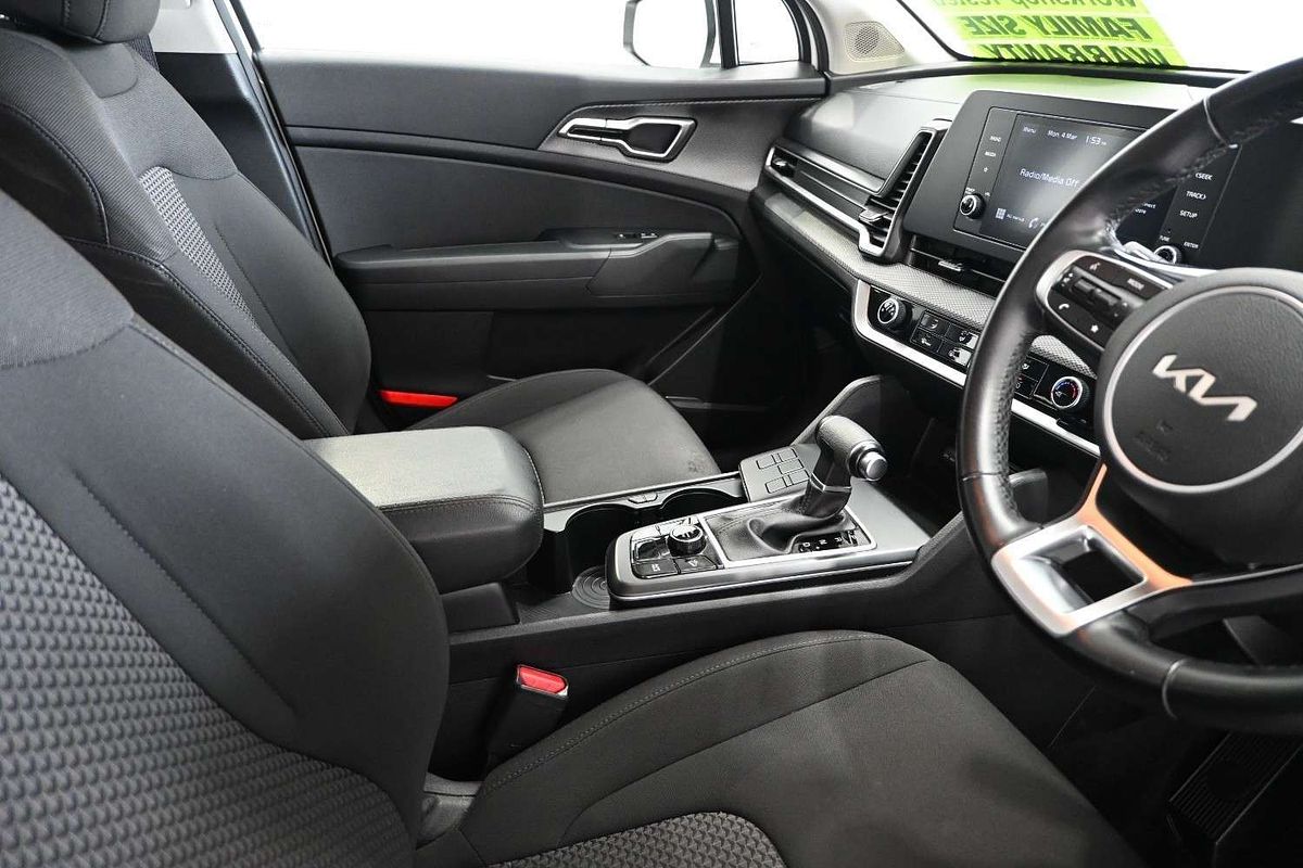2022 Kia Sportage S NQ5