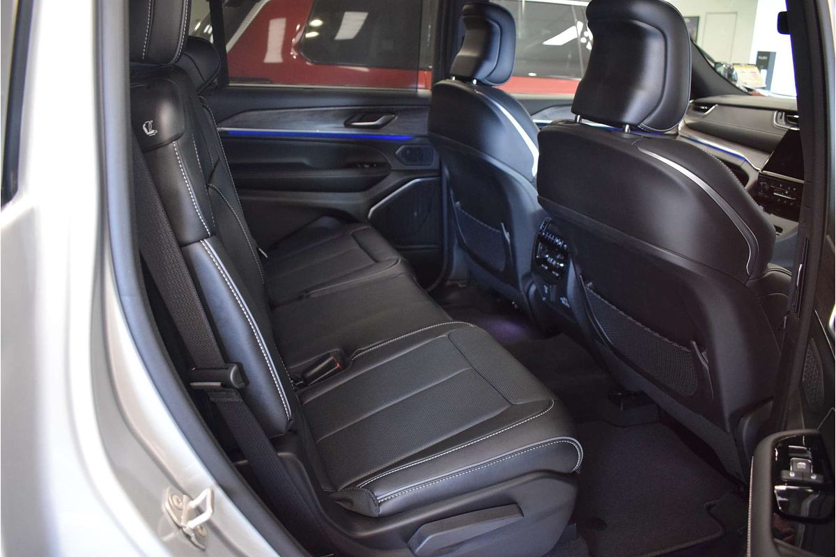 2023 Jeep Grand Cherokee Overland WL