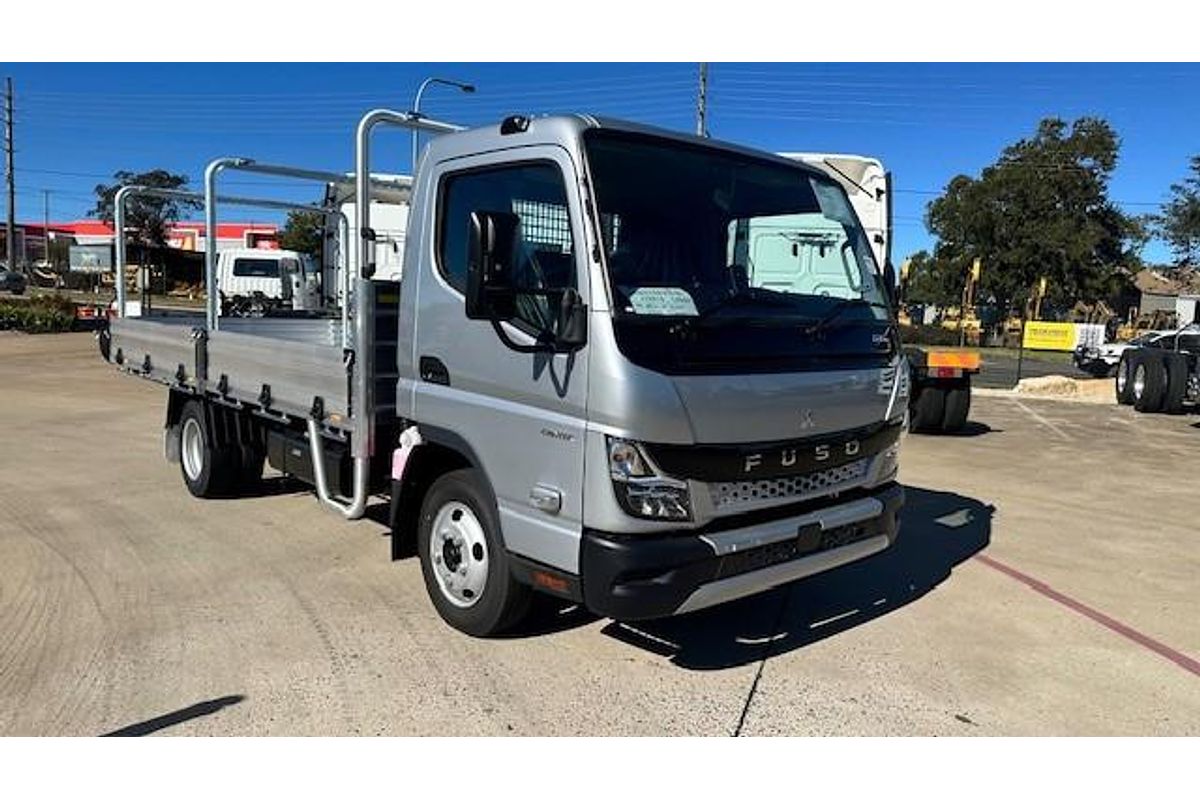 2025 Fuso Canter 515s