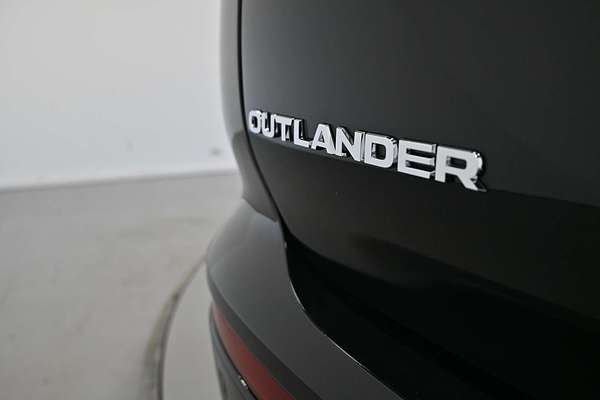 2025 Mitsubishi Outlander PHEV Exceed Tourer ZM