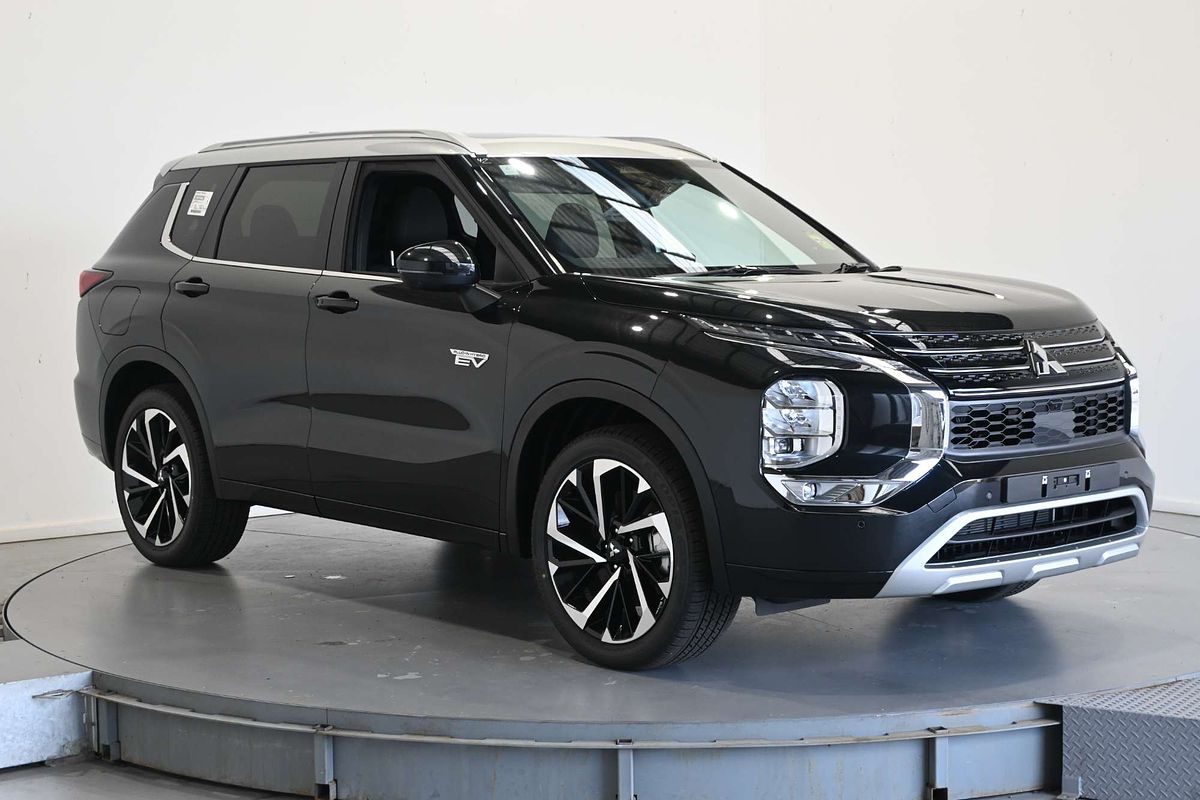 2025 Mitsubishi Outlander PHEV Exceed Tourer ZM
