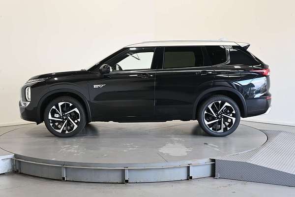 2025 Mitsubishi Outlander PHEV Exceed Tourer ZM
