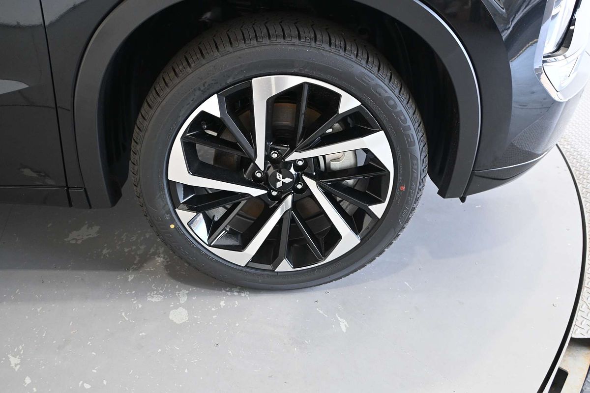 2025 Mitsubishi Outlander PHEV Exceed Tourer ZM
